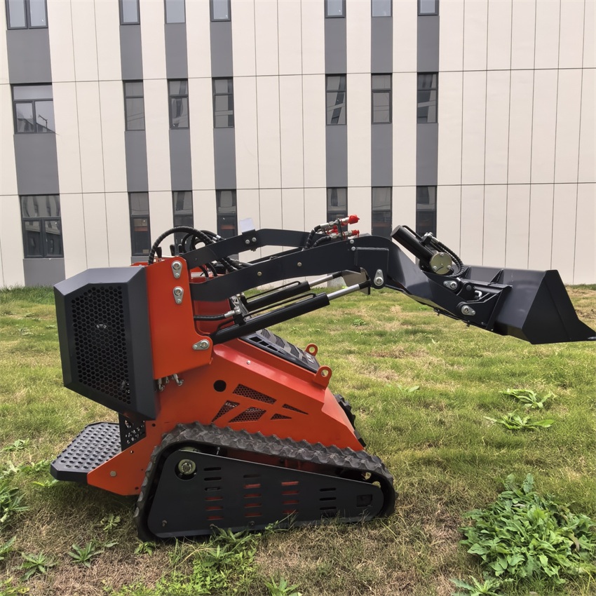 Kompakti liukuohjattu kuormaaja