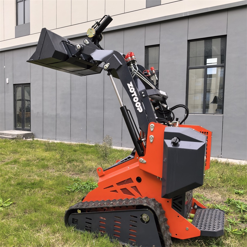 Kompakti liukuohjattu kuormaaja