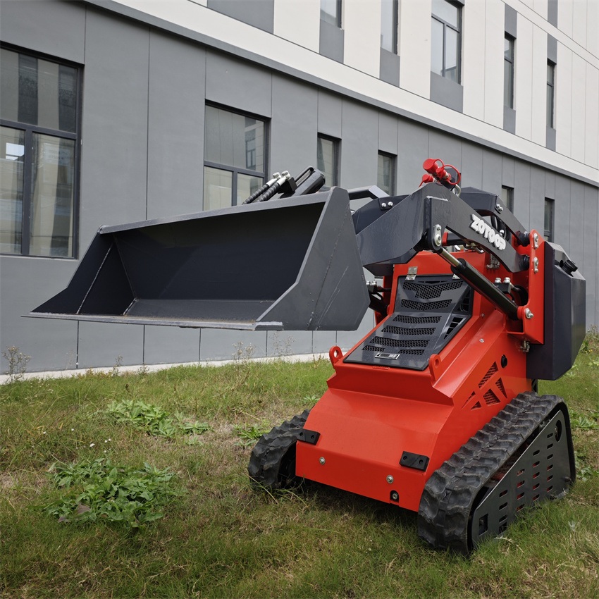 Kompakti liukukuormaaja