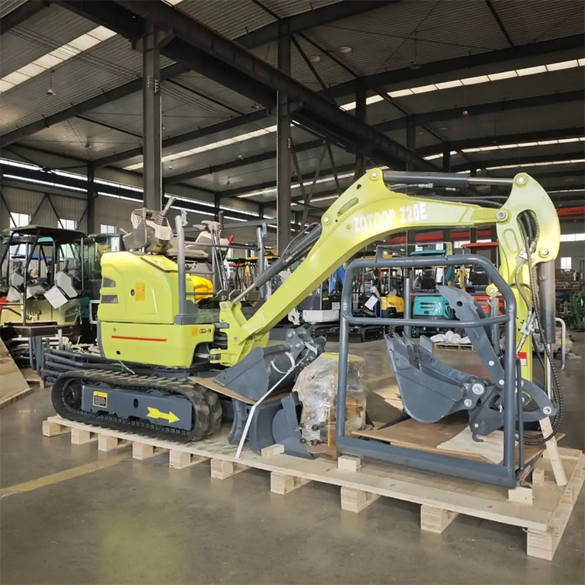 Z20ミニショベルが本日グアテマラへ出荷 Z20ミニショベルが本日グアテマラへ出荷